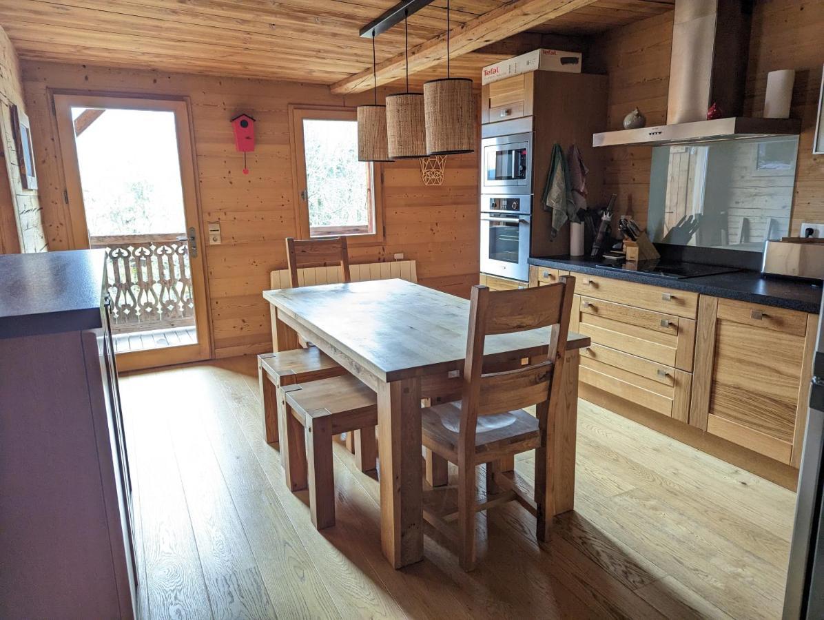 Bas De Chalet Au Coeur Des Aravis, Entre Lac Et Montagne Сен-Жан-де-Сикст Экстерьер фото